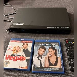 Magnavox Blu-Ray Player + 2 Movies
